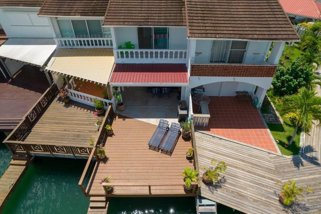 Waterfront Luxury Retreat: 2-Bed Villa Sea Life Jolly Harbour ภายนอก รูปภาพ